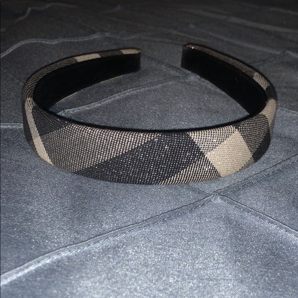 Burberry Accessories - Burberry headband